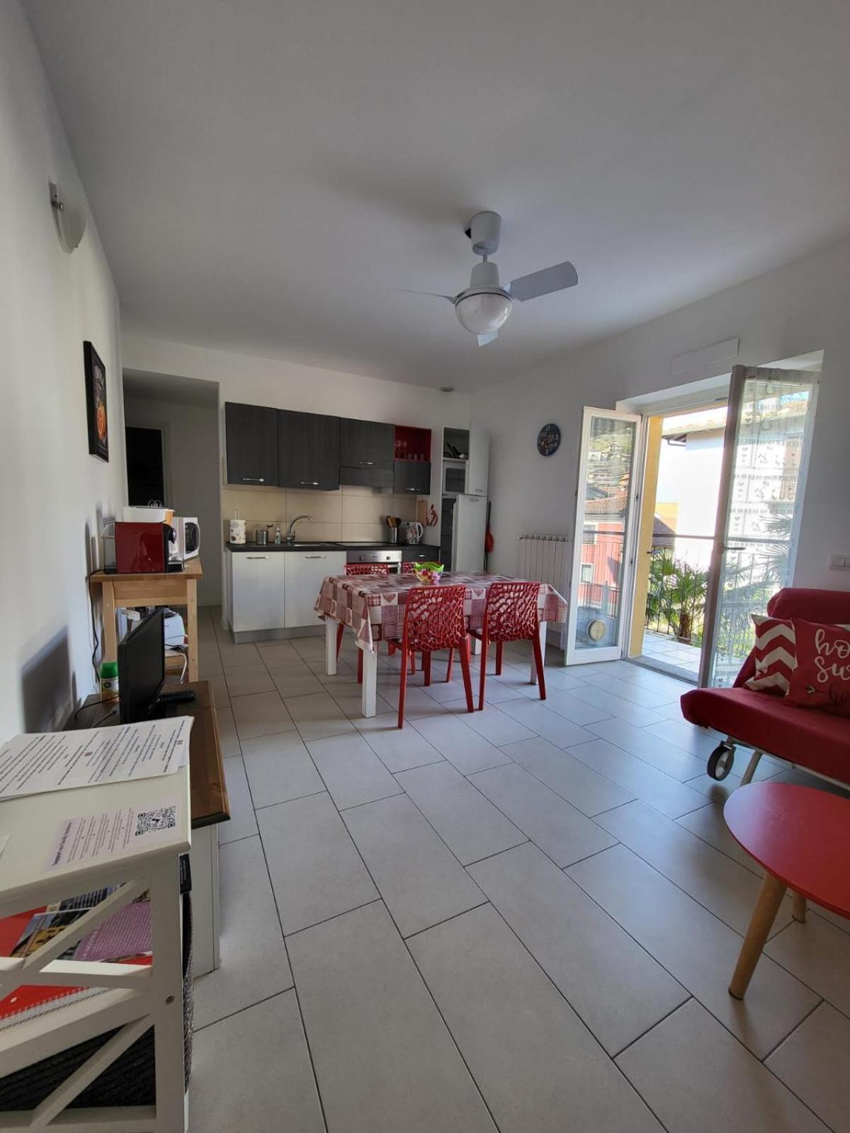 Red Apartment - Residenza Silvana Verbania Exterior photo